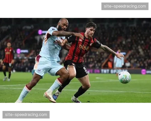 伯恩茅斯中卫塞内西表现：47次拦截高居英超第三构筑禁飞区